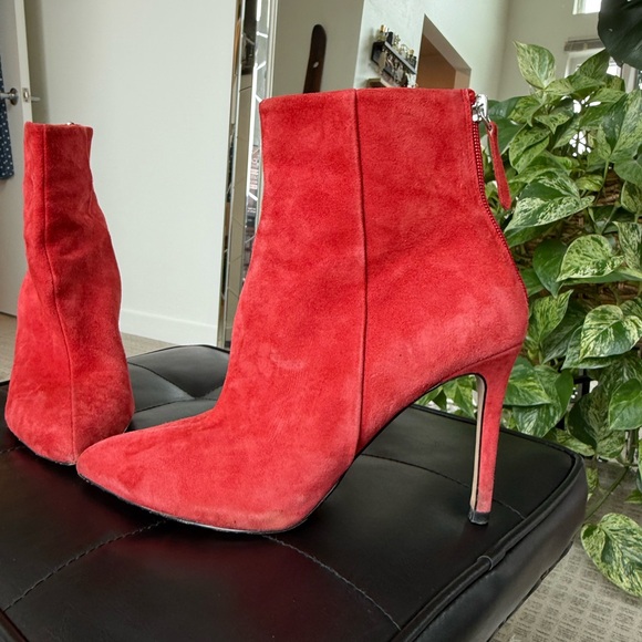 Steve Madden Red Suede Stiletto Ankle Boots - Picture 7 of 11